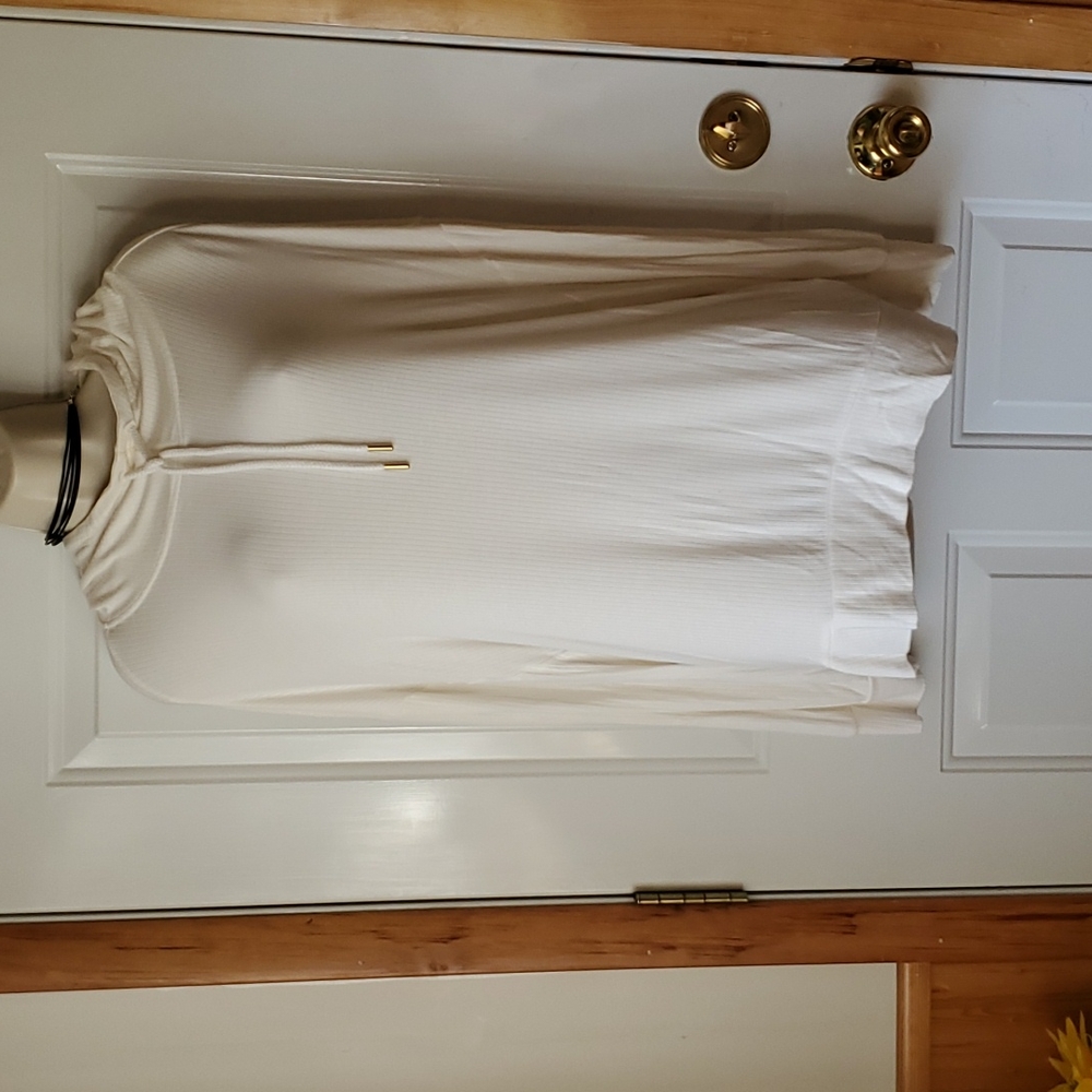 Fabletics Ivory Lightweight Hooded Tunic